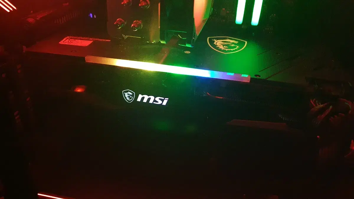 MSI 라데온 RX 6800 게이밍 X 트리오 D6 16GB 트라이프로져