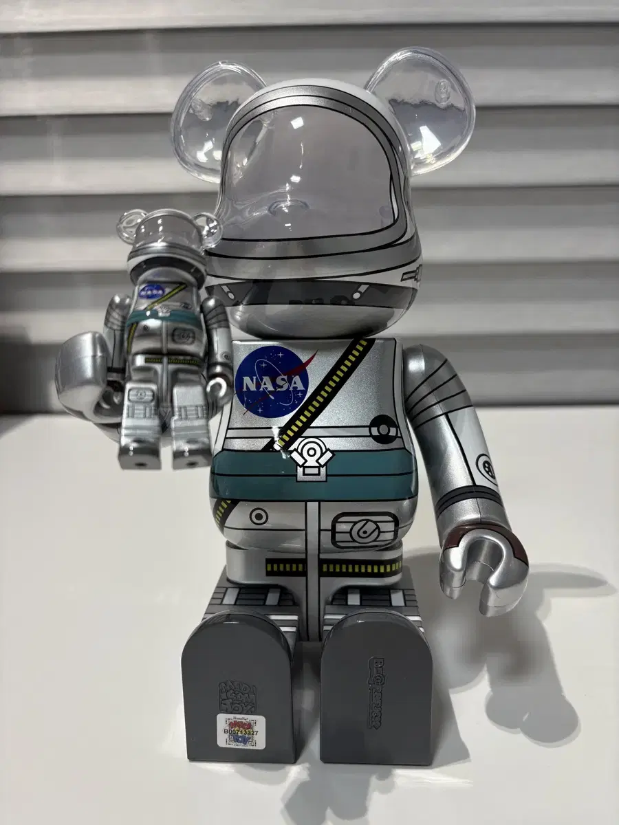 MERCURY ASTRONAUT BE@RBRICK 100%+400%