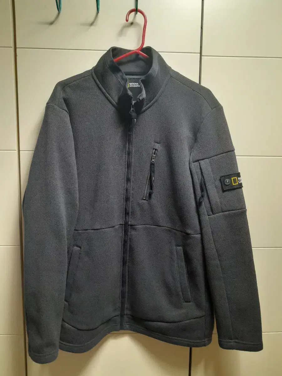 National Geographic XXL zip-up jacket (105-110)