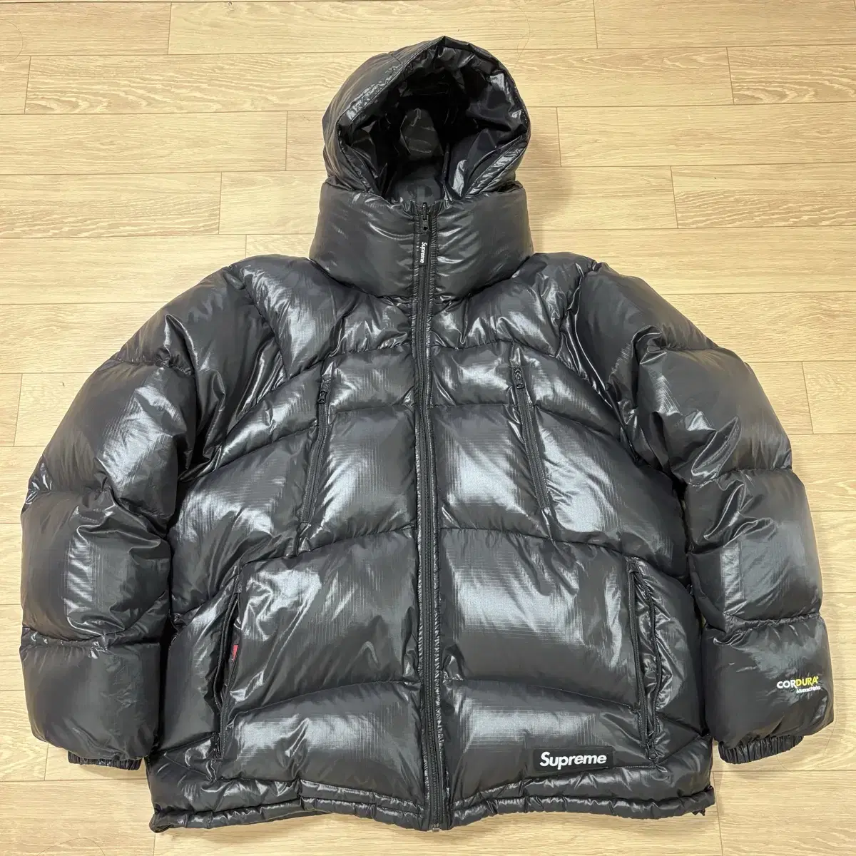 [L] Supreme 22fw Reversible Featherweight Puffer Down Jacket