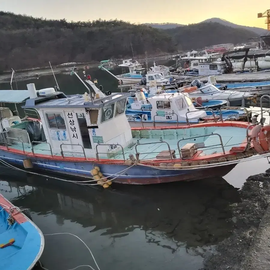 경남 3.00톤 연안복합허가 낚시어선 판매합니다