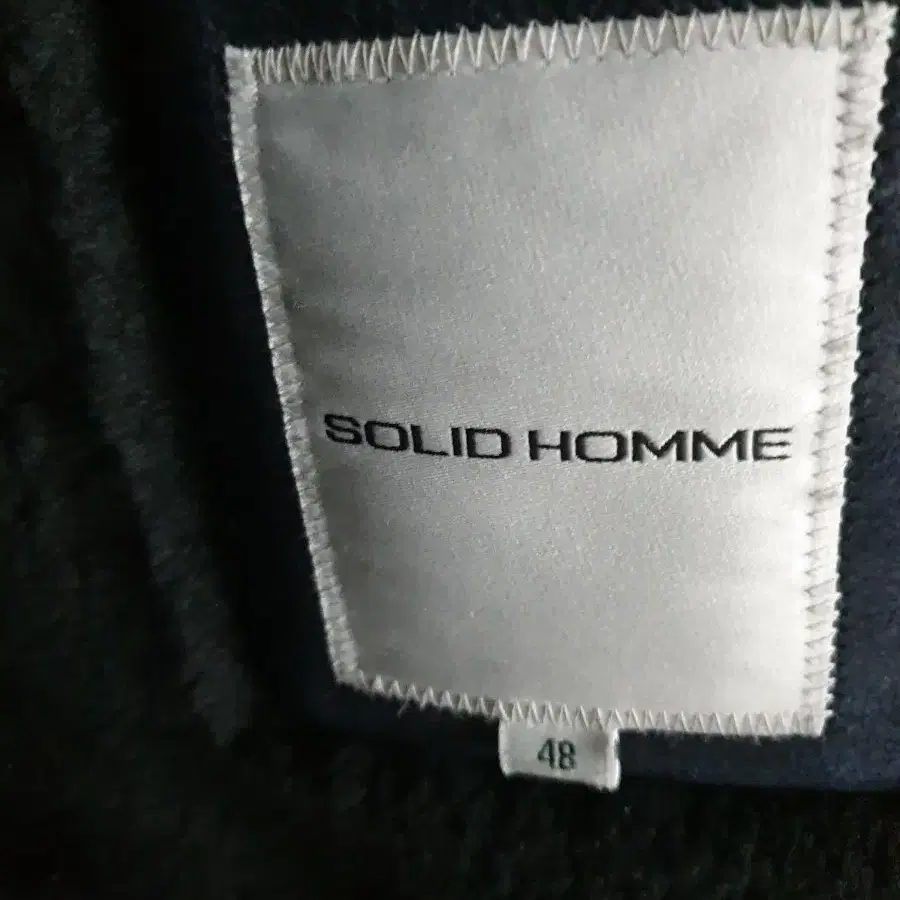 솔리드 옴므 SOLID HOMME 48(100) 사이즈 팝니다.