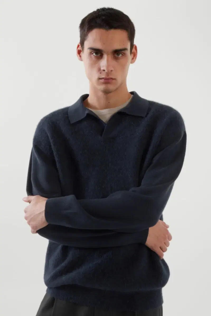 COS OPEN COLLAR LONG-SLEEVE POLO SHIRT