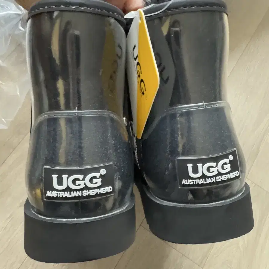 Ugg  어그 투명 클리어 부츠 38 새상품