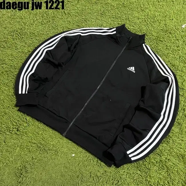 L ADIDAS ZIPUP 아디다스 집업