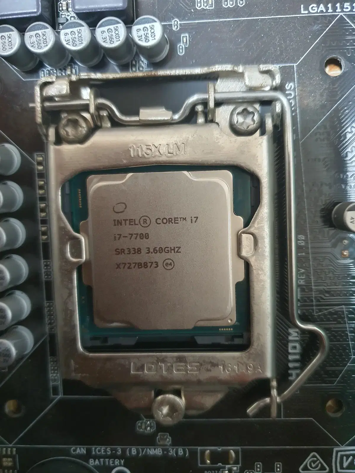 cpu i7 7700 // 내장그래픽