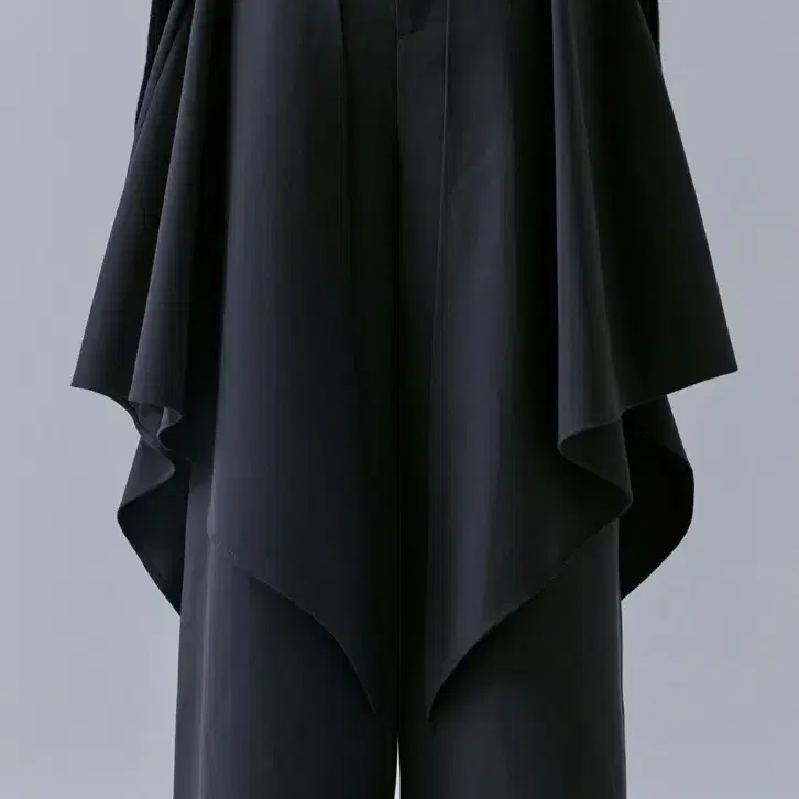 트리밍버드 Layered Drape Wrap Trouser 차콜