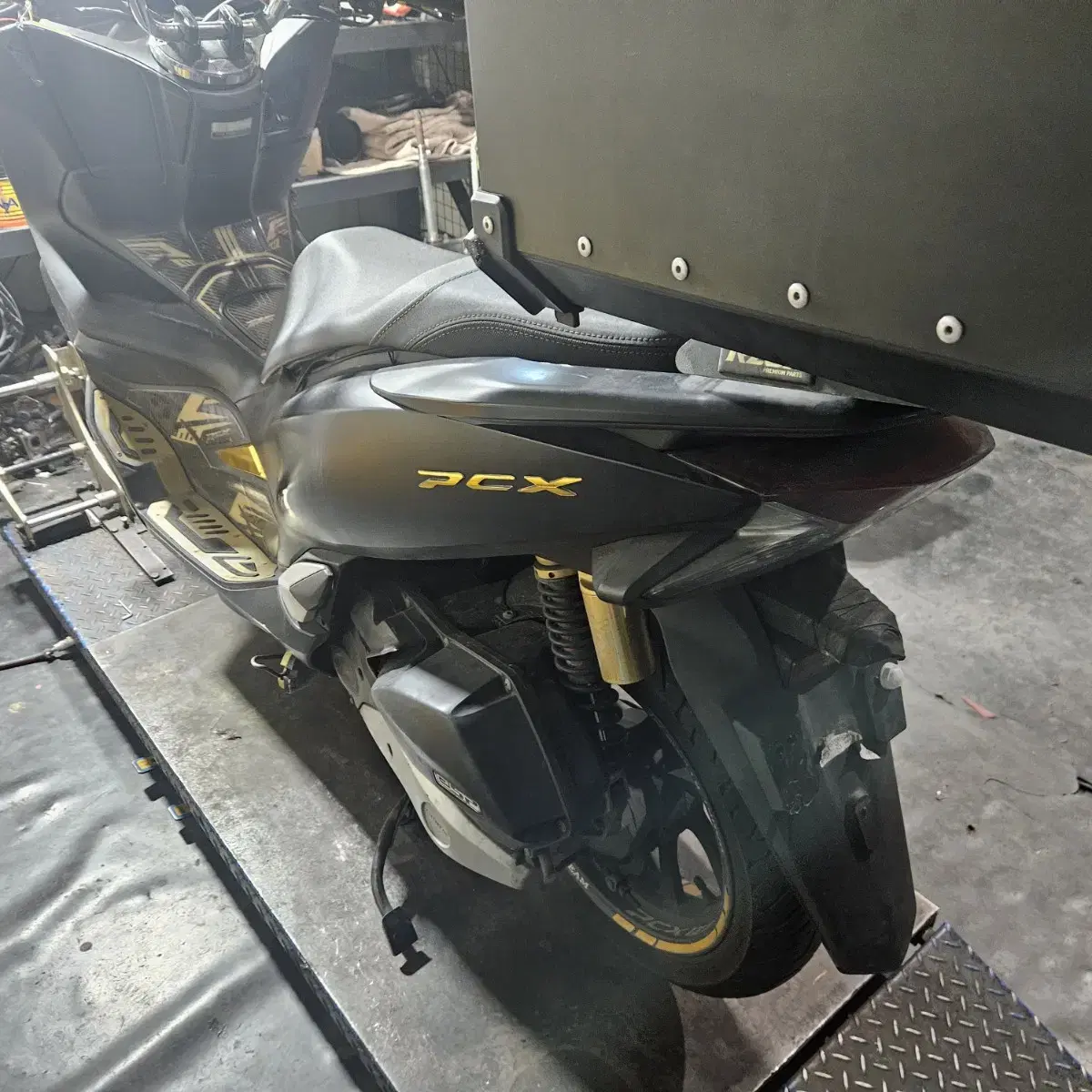 더뉴 pcx 사고차