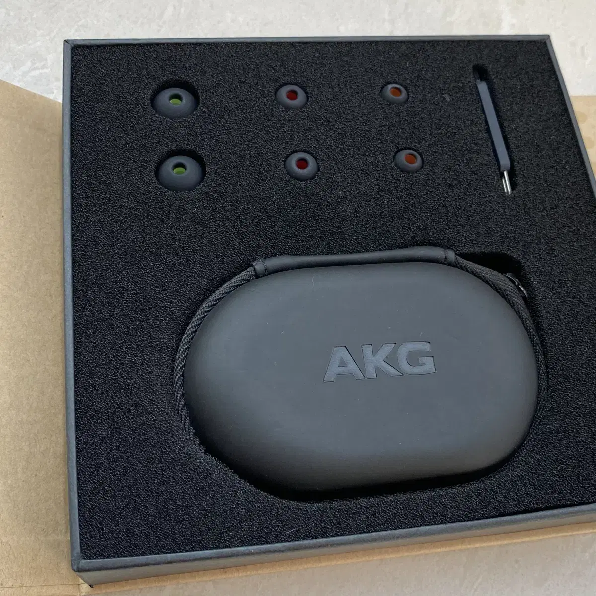 AKG N30 전문가용 이어폰 ( 1회 테스트 )