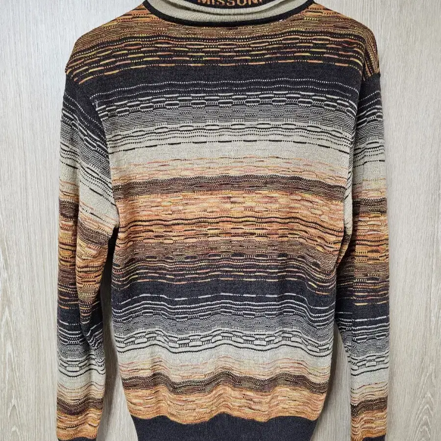 MISSONI 미쏘니 카라 니트티