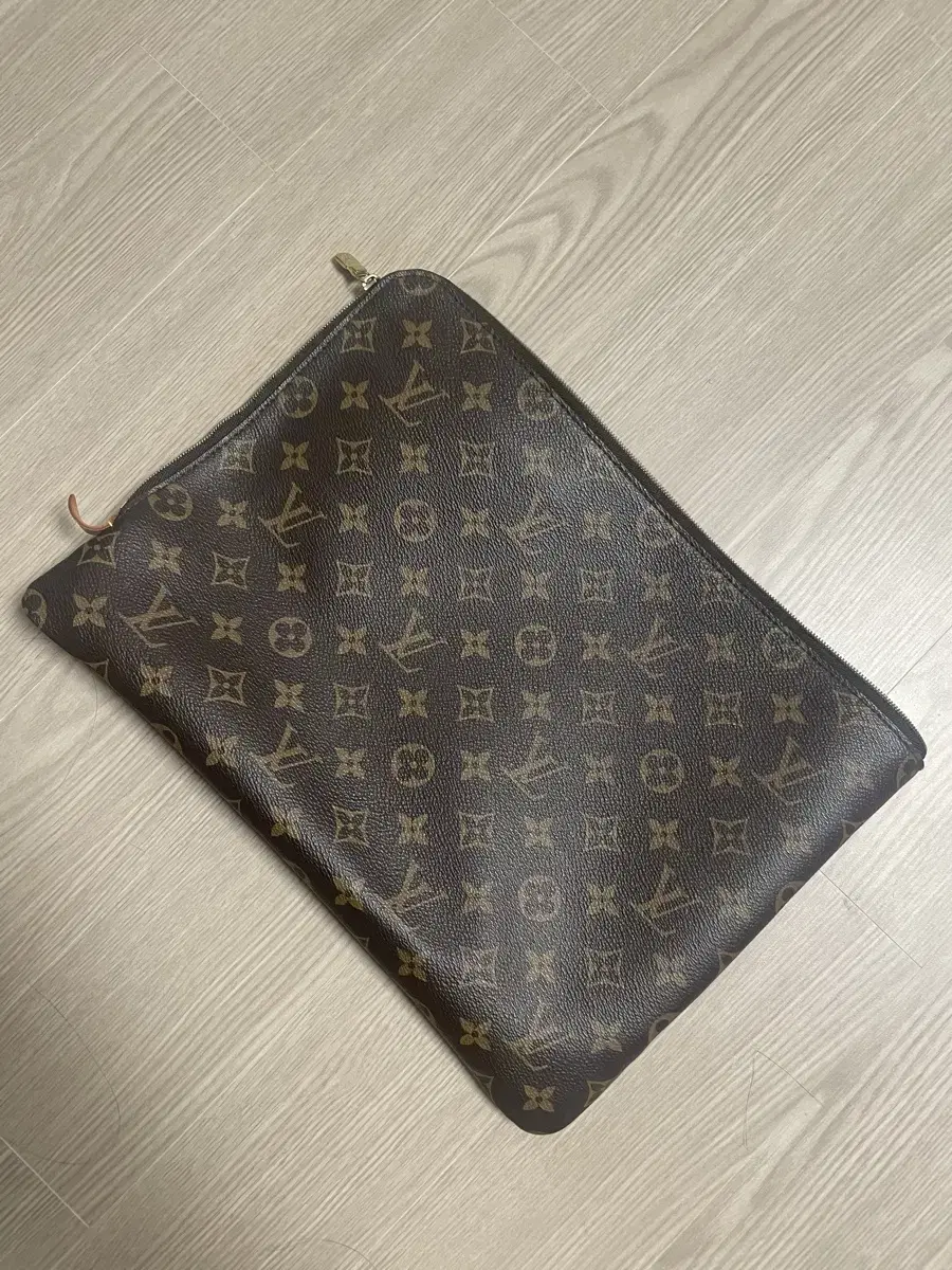 Louis Vuitton Etudes de zuu MM