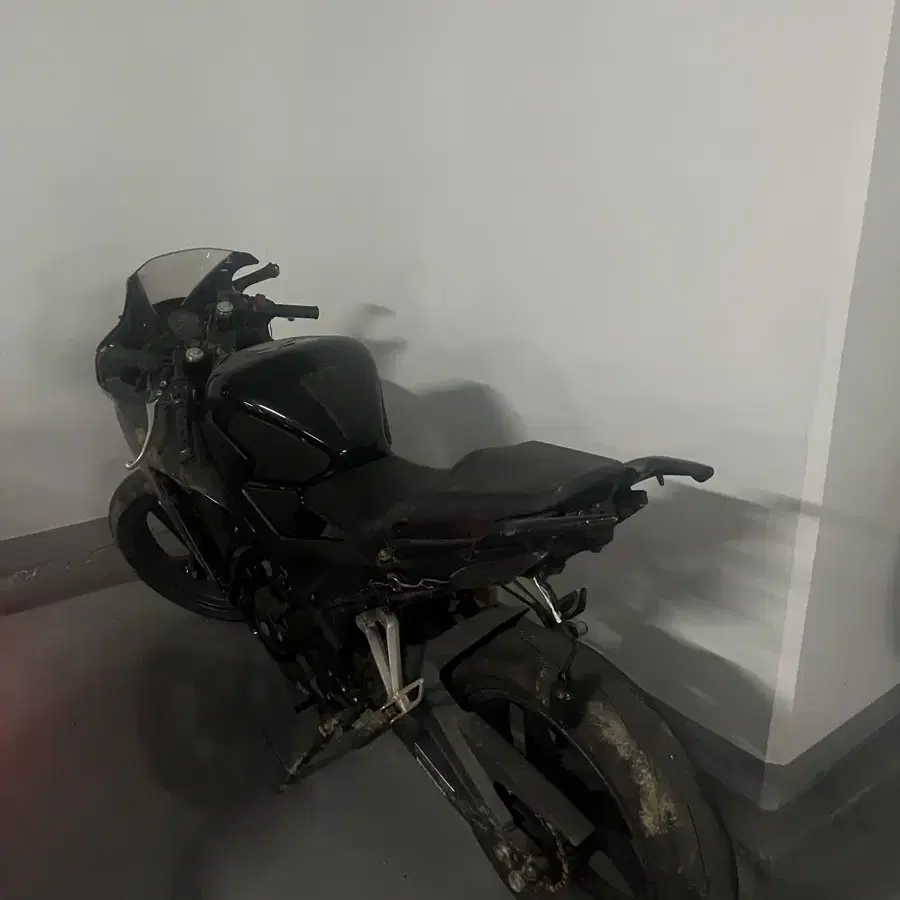 cbr300 서류3장 부품차