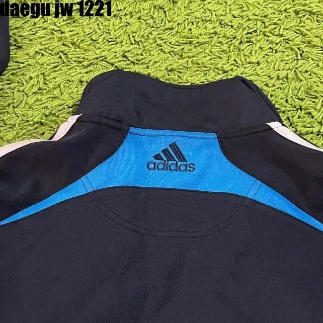 XL ADIDAS ZIPUP 아디다스 집업