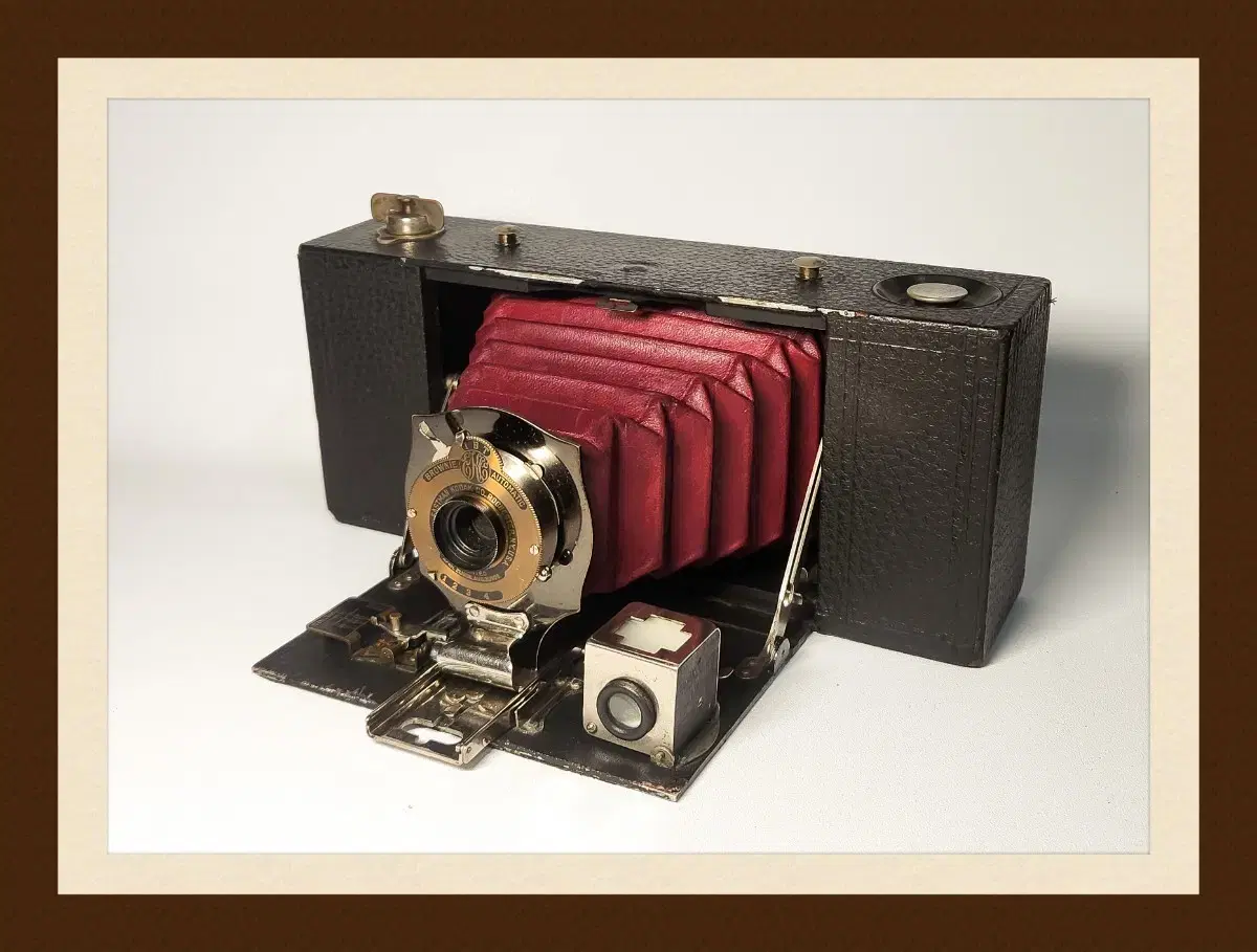 BROWNIE EASTMAN KODAK.1909년. 120mm폴딩카메라.