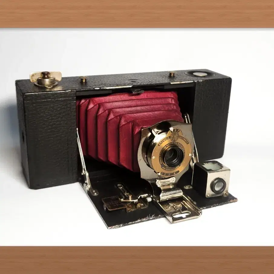 BROWNIE EASTMAN KODAK.1909년. 120mm폴딩카메라.