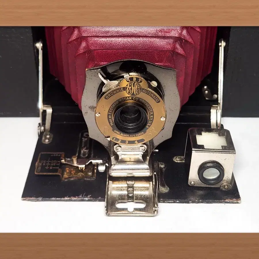 BROWNIE EASTMAN KODAK.1909년. 120mm폴딩카메라.