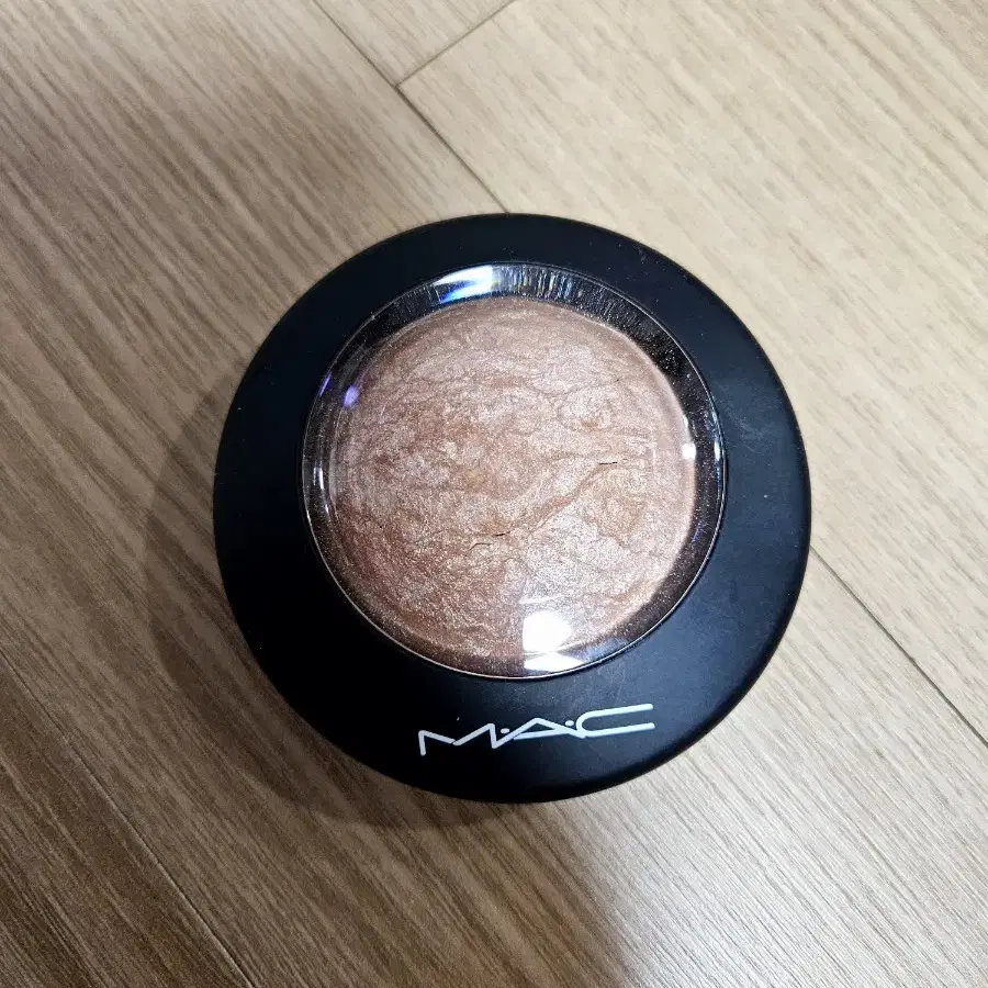 소프트앤젠틀 컬러 맥 미네랄라이즈 스킨 피니쉬 MAC