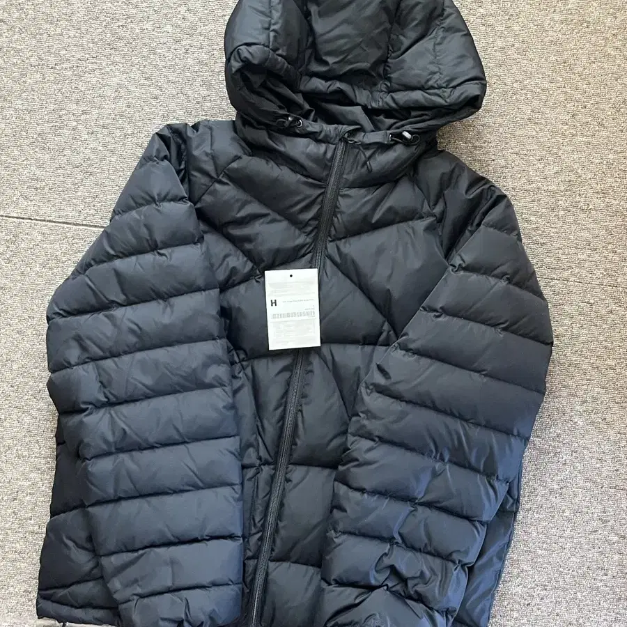 (3) 해칭룸  Web Goose Down Puffer Black