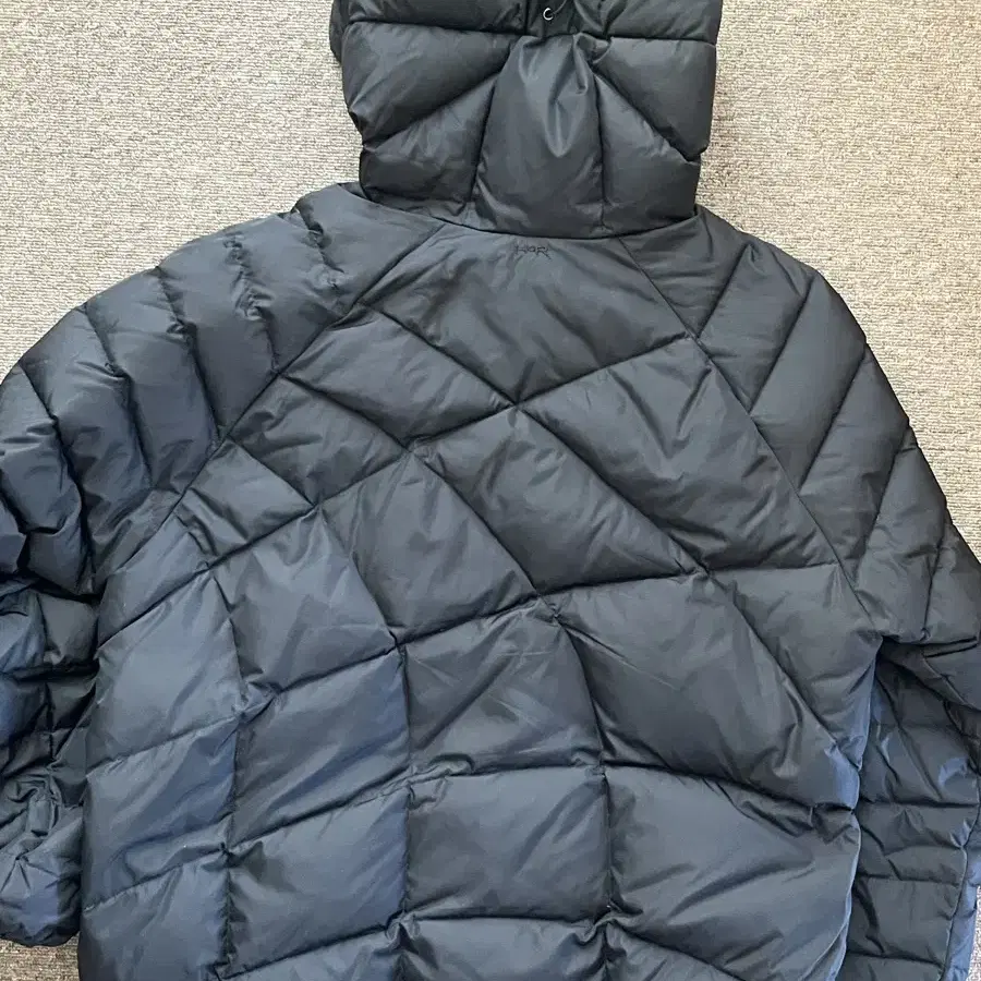 (3) 해칭룸  Web Goose Down Puffer Black