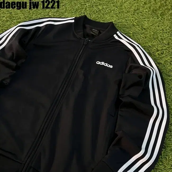 L ADIDAS ZIPUP 아디다스 집업