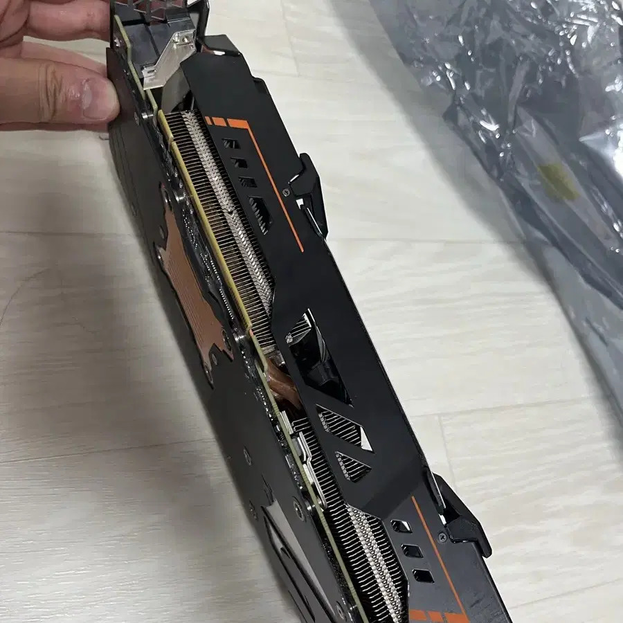 Aorus 1080ti 판매합니다