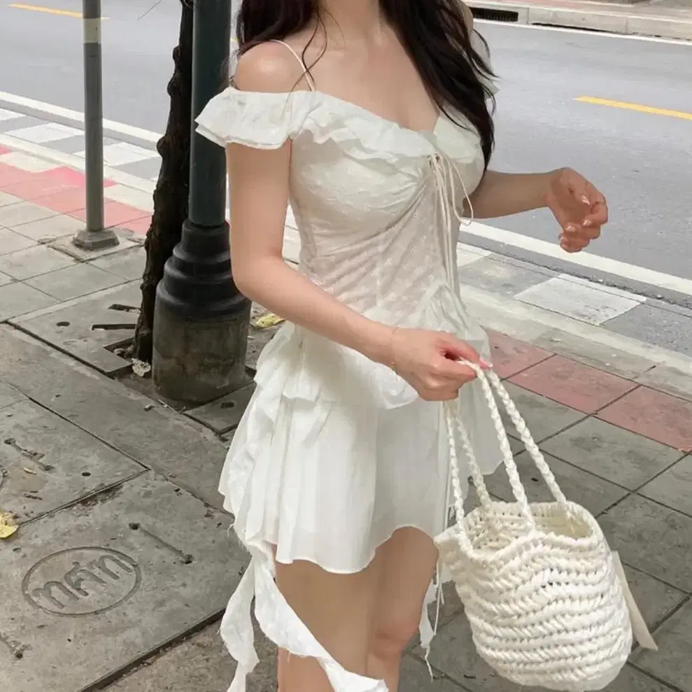 구해요) 온트 프릴 블라우스 원피스 샌디스커트