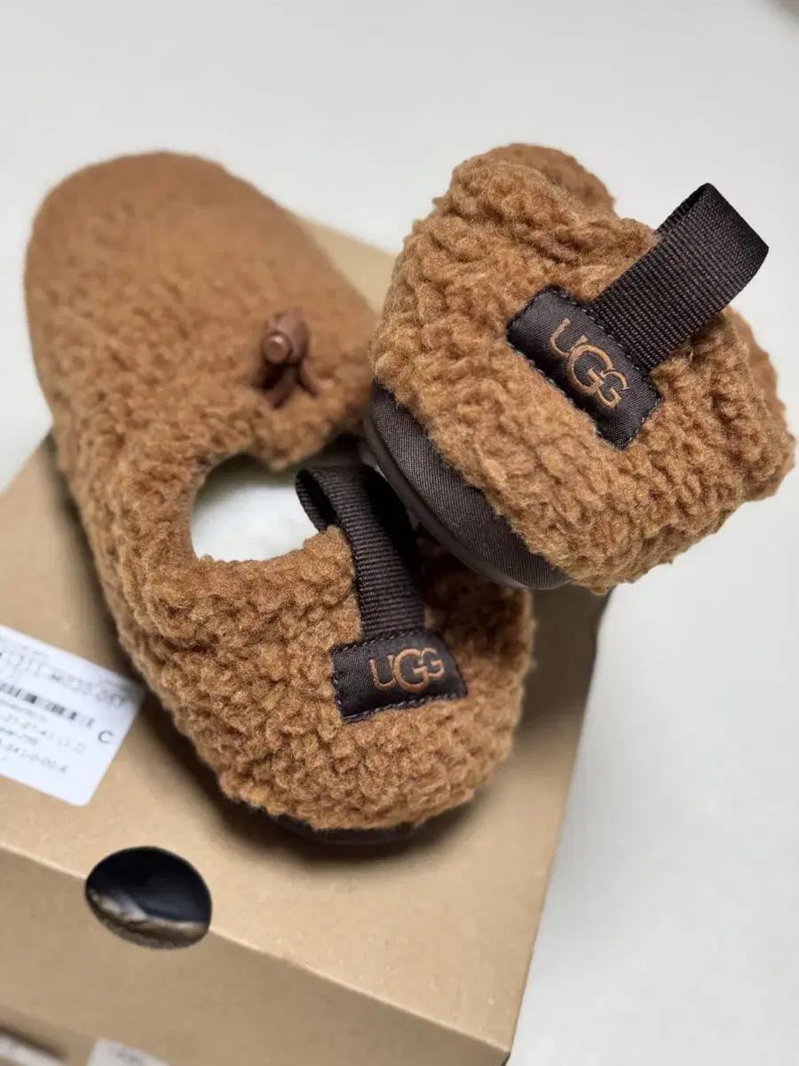 [새제품] 미국어그 / UGG W PLUSHY SLIPPER