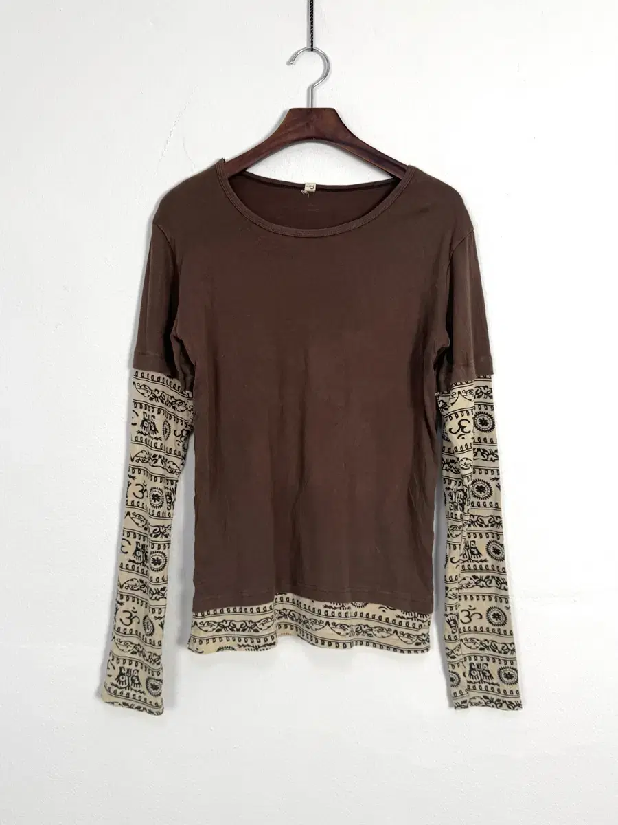 vintage Ethnic Print Sleeve Top