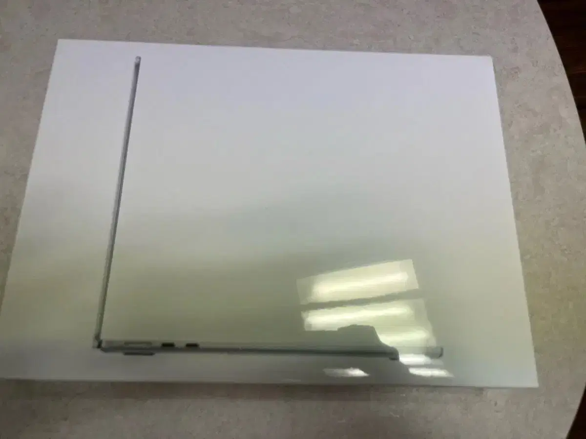 MacBook Air M2 (13-inch) Silver sealed sells