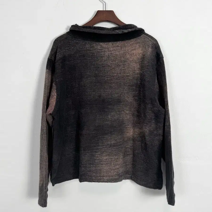 Mode Asian Fade Pullover