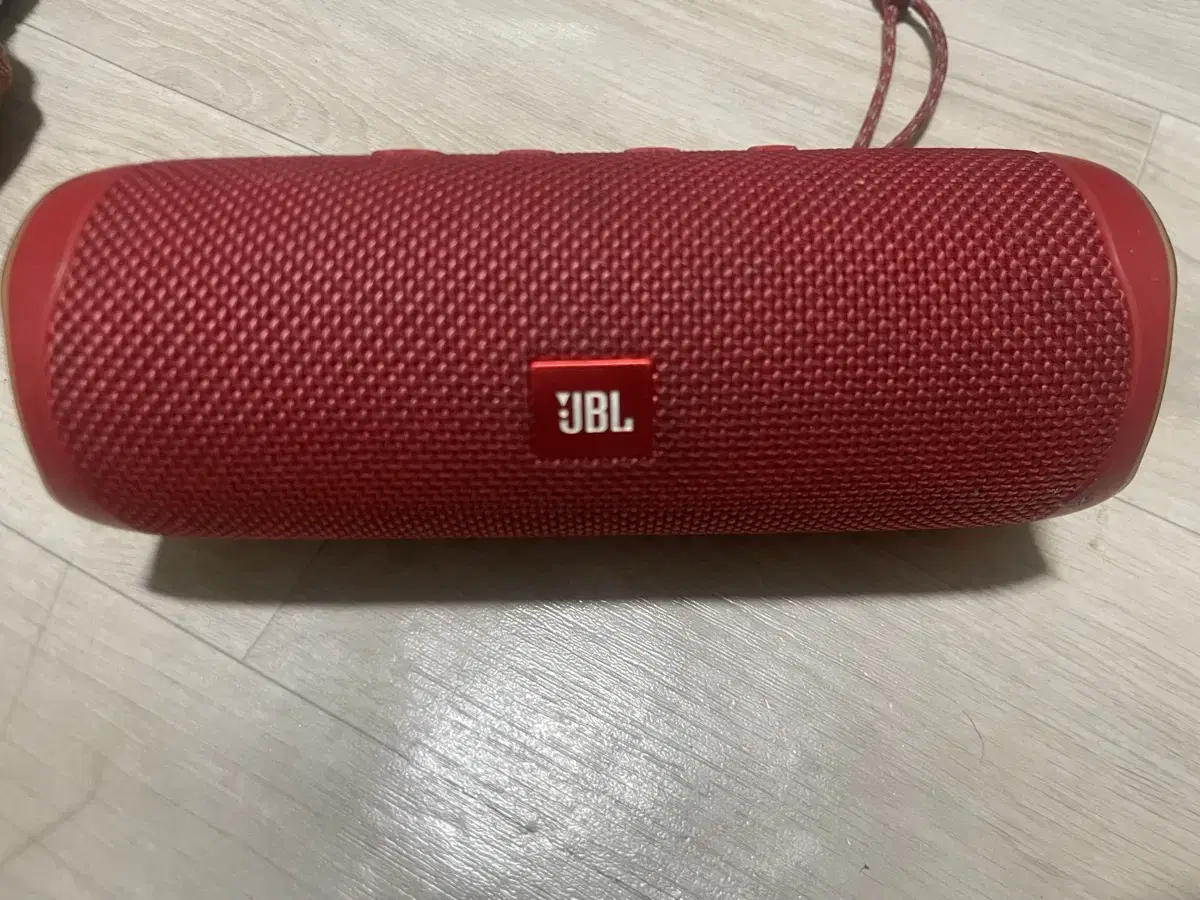 Jbl flip 5 팝니다