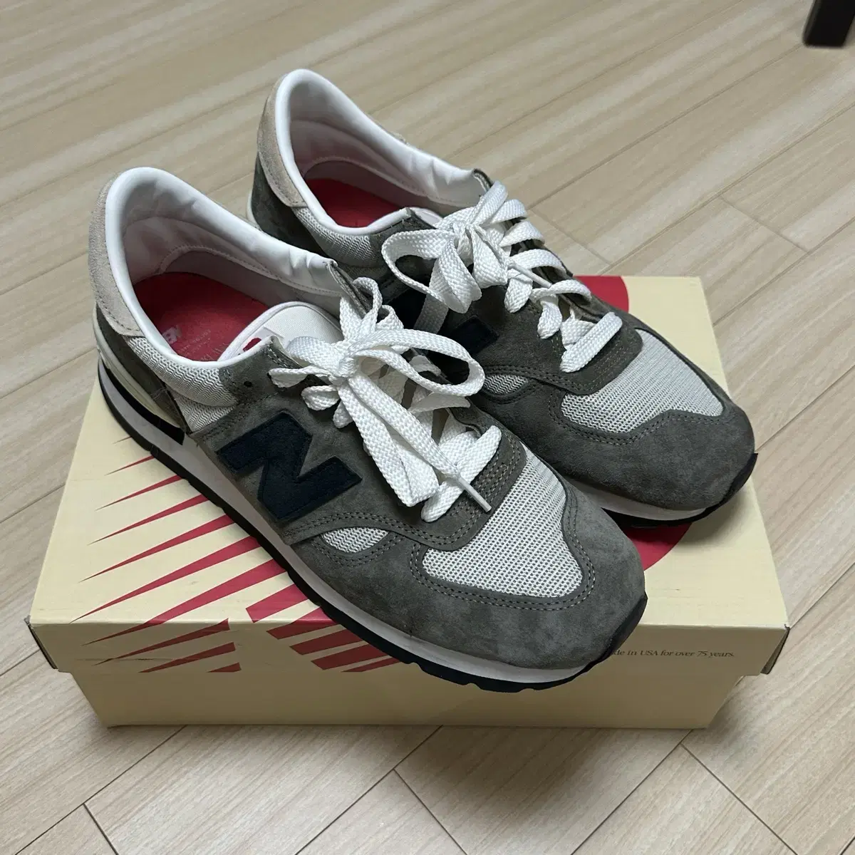 뉴발란스 990v1 Made in USA Olive (285)