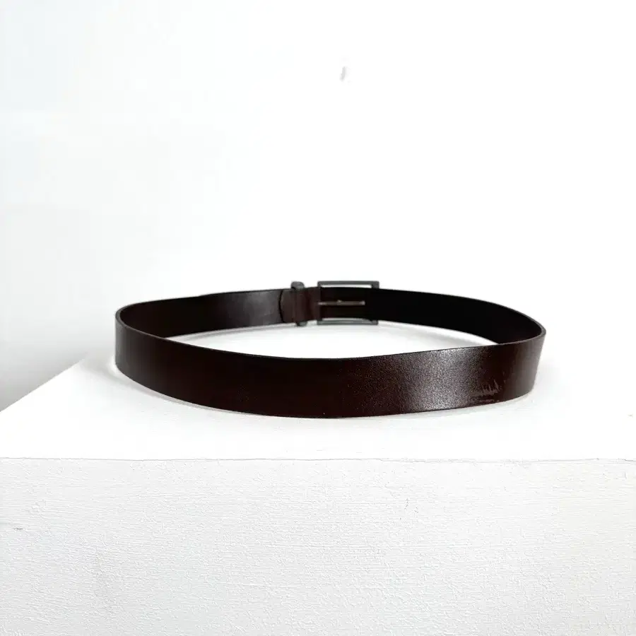 Levis Classic Leather Belt