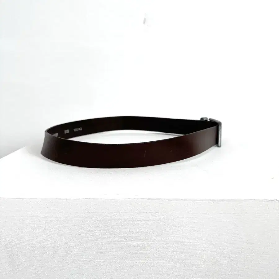 Levis Classic Leather Belt