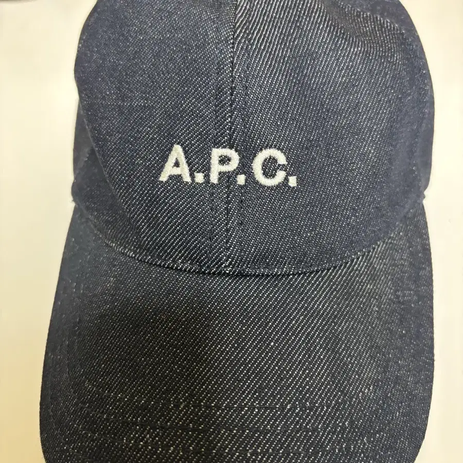 A.P.C 볼캡