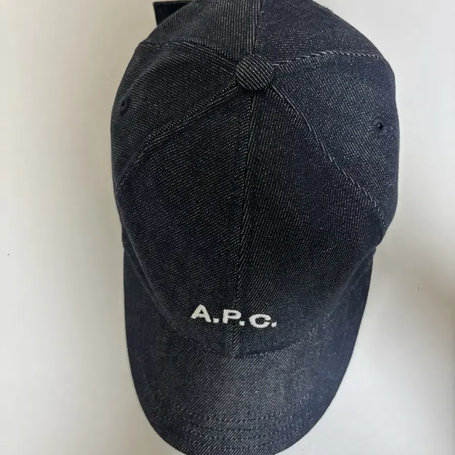 A.P.C 볼캡