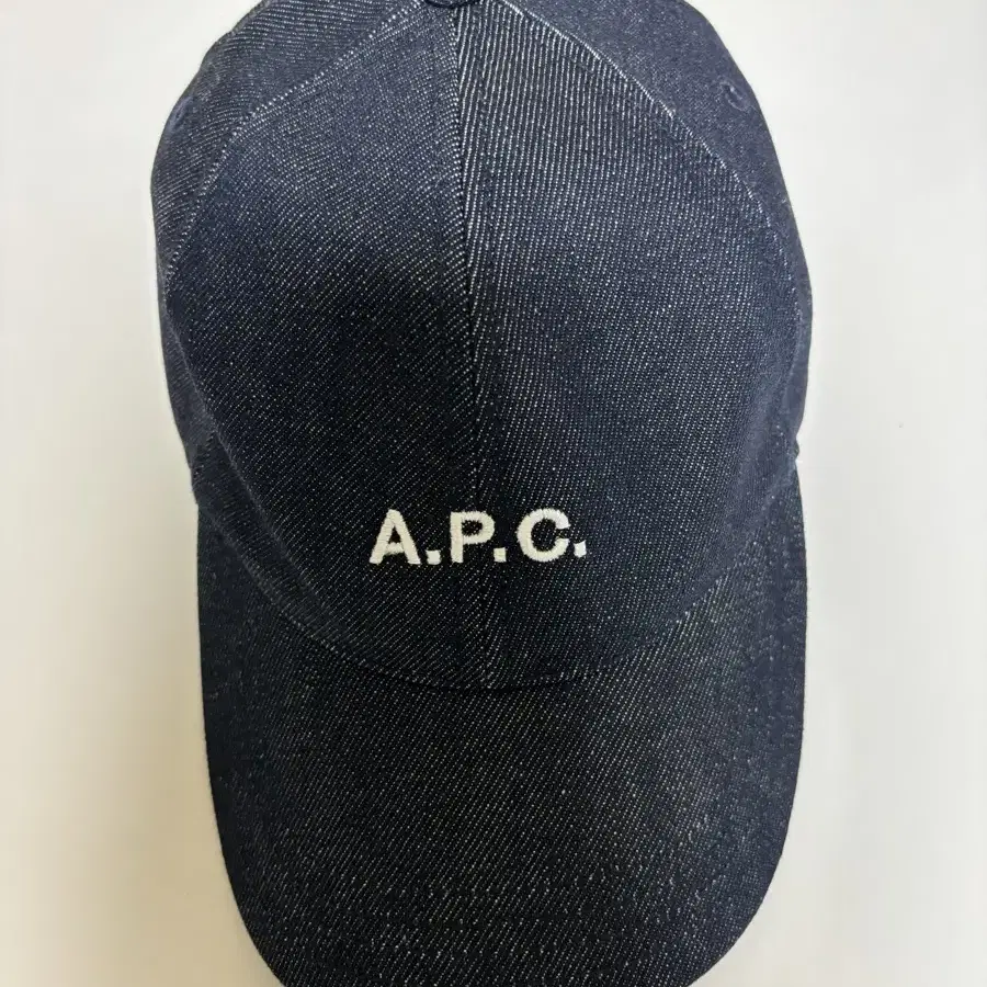 A.P.C 볼캡