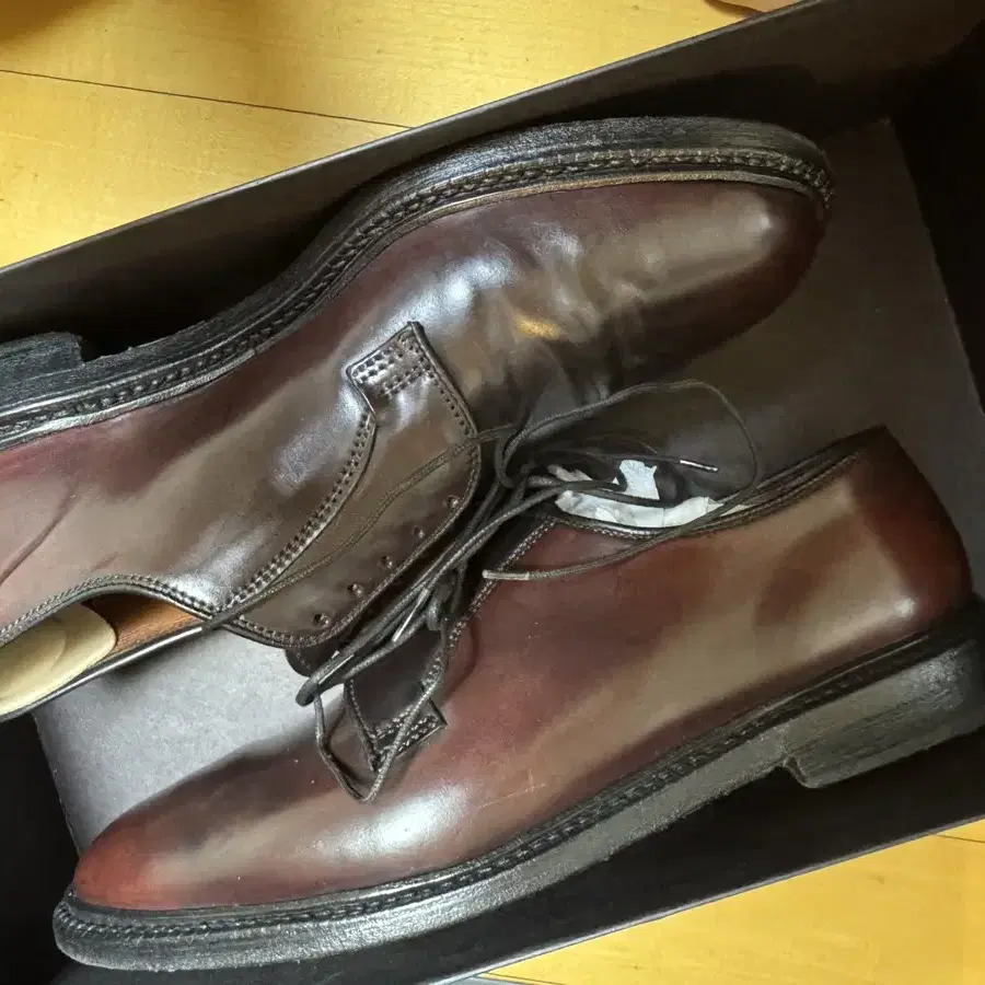 알렌 에드몬즈 코도반 더비 플레인토 Allen Edmonds leeds