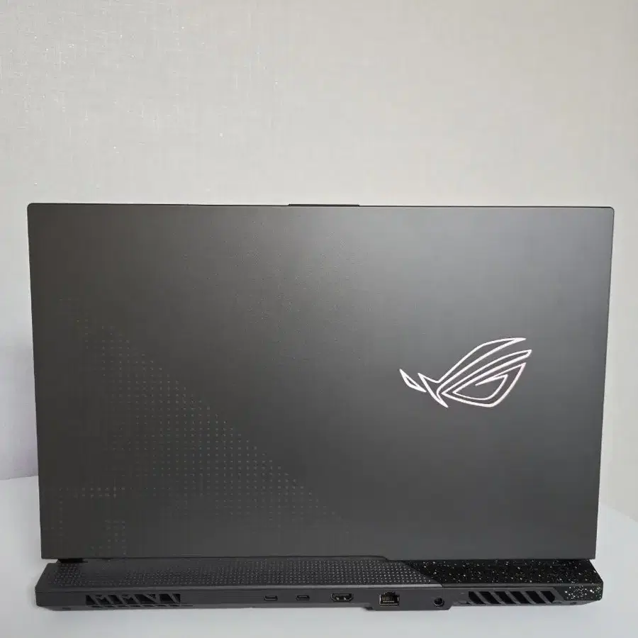 ASUS rog strix g17