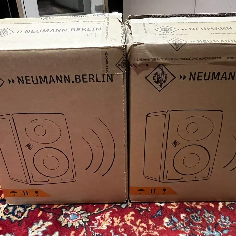 노이만 NEUMANN KH80 DSP 판매합니다