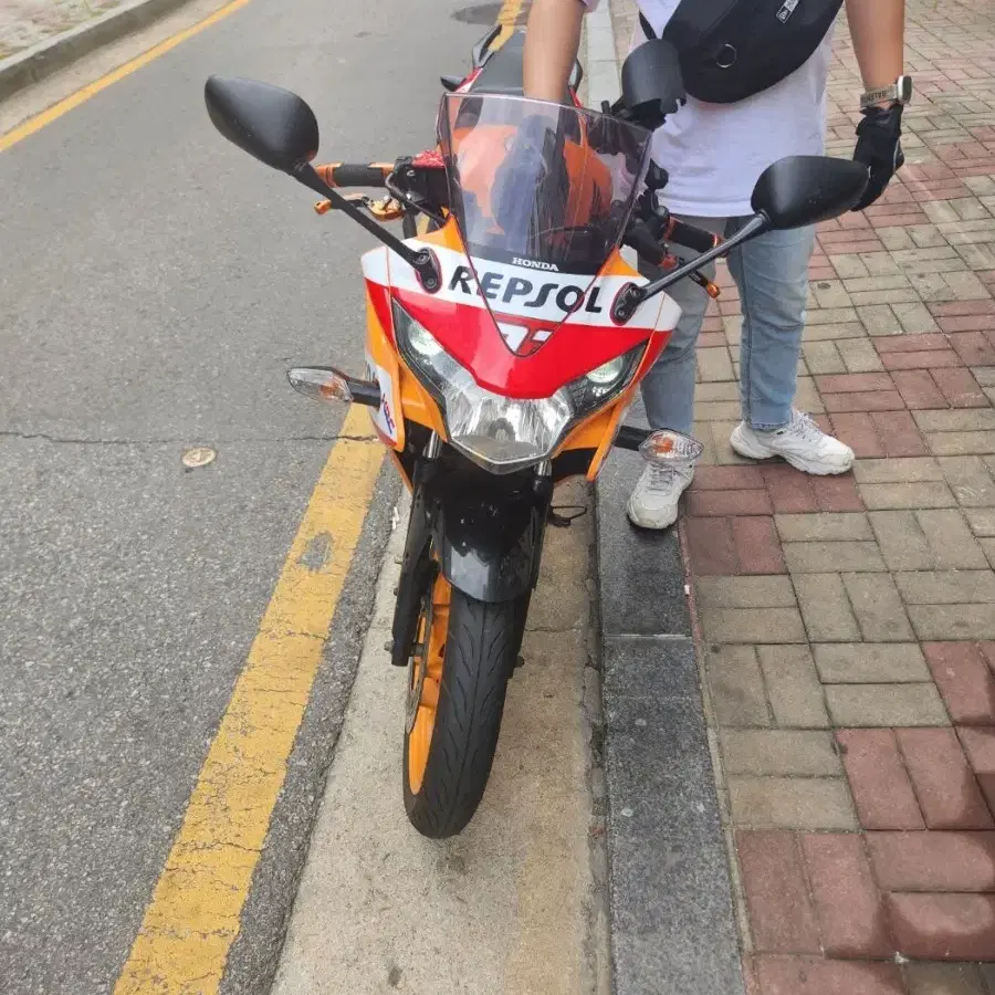 cbr125로 슈퍼커브대차봅니다~~