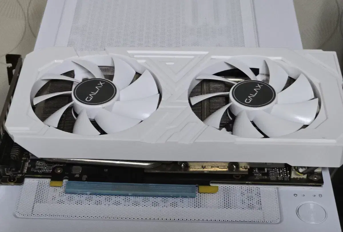 갤럭시 지포스 gtx 1660super 화이트 그래픽카드