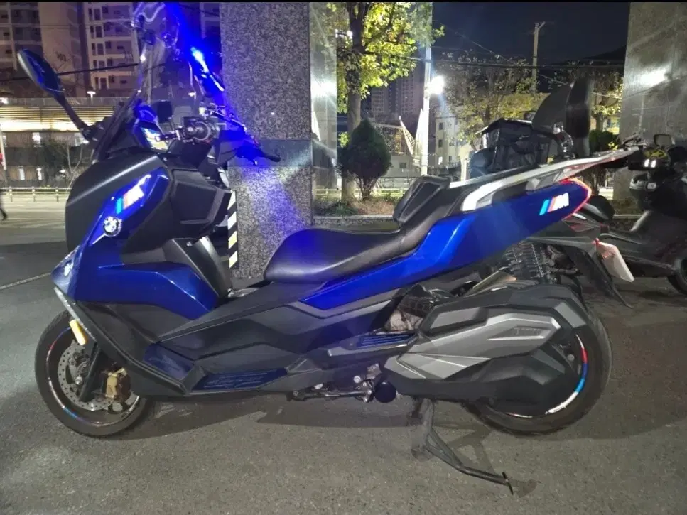 22년식 BMW C400GT