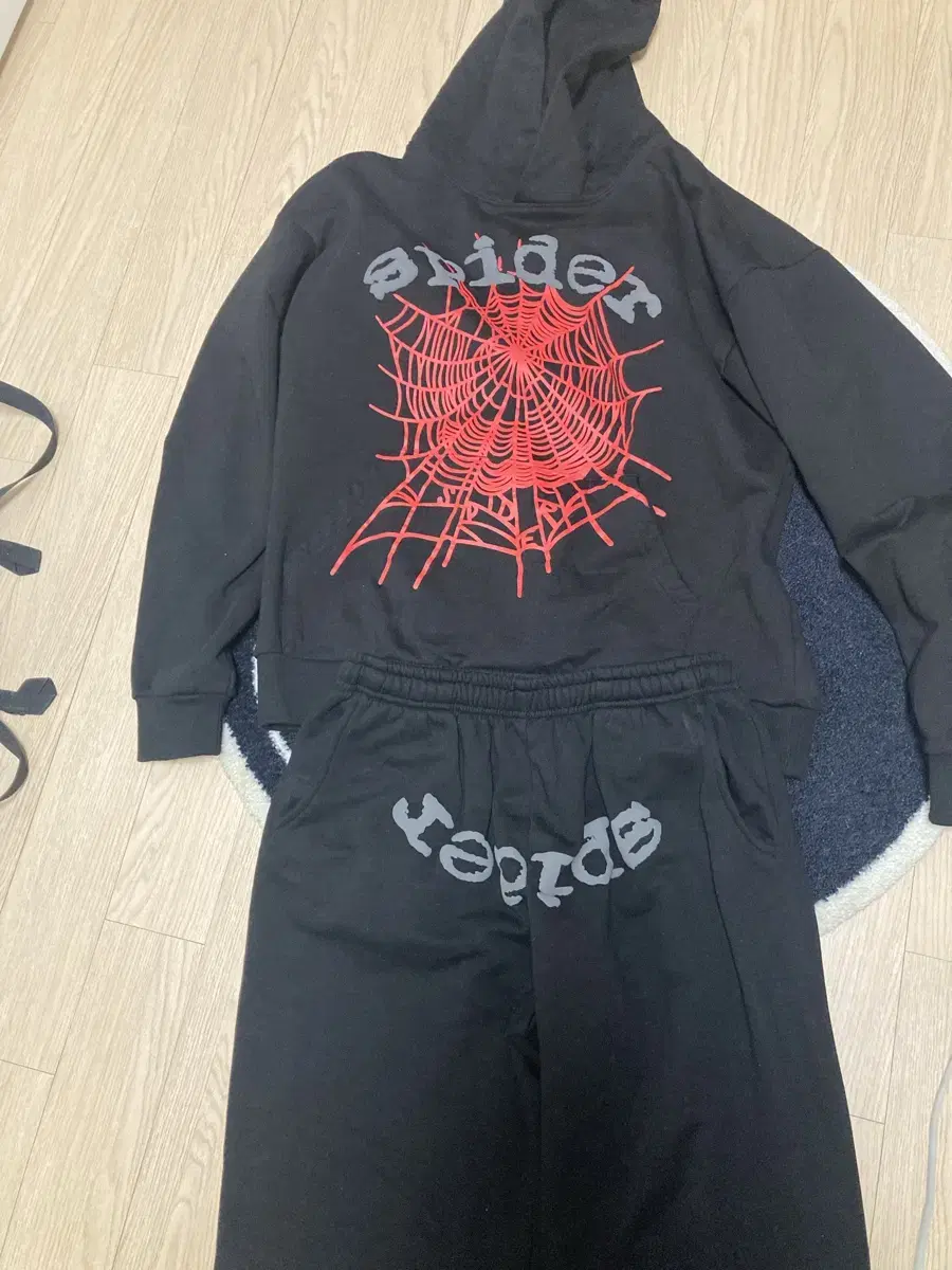 Sp5der first drop hoodie setup L