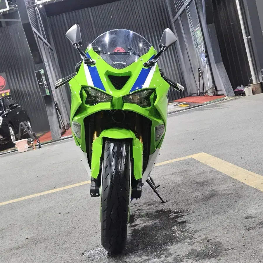 2024년 가와사키zx6r (한정판)