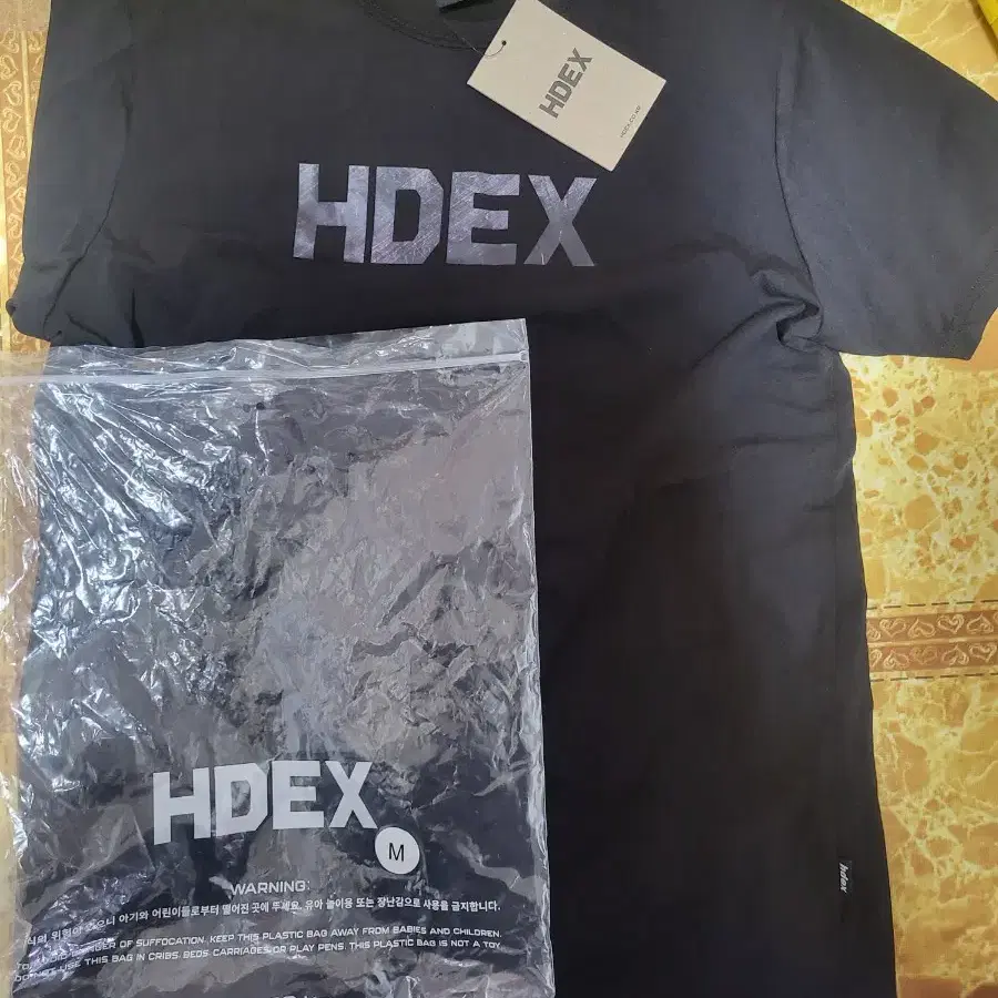 H dex 반팔티 새제품