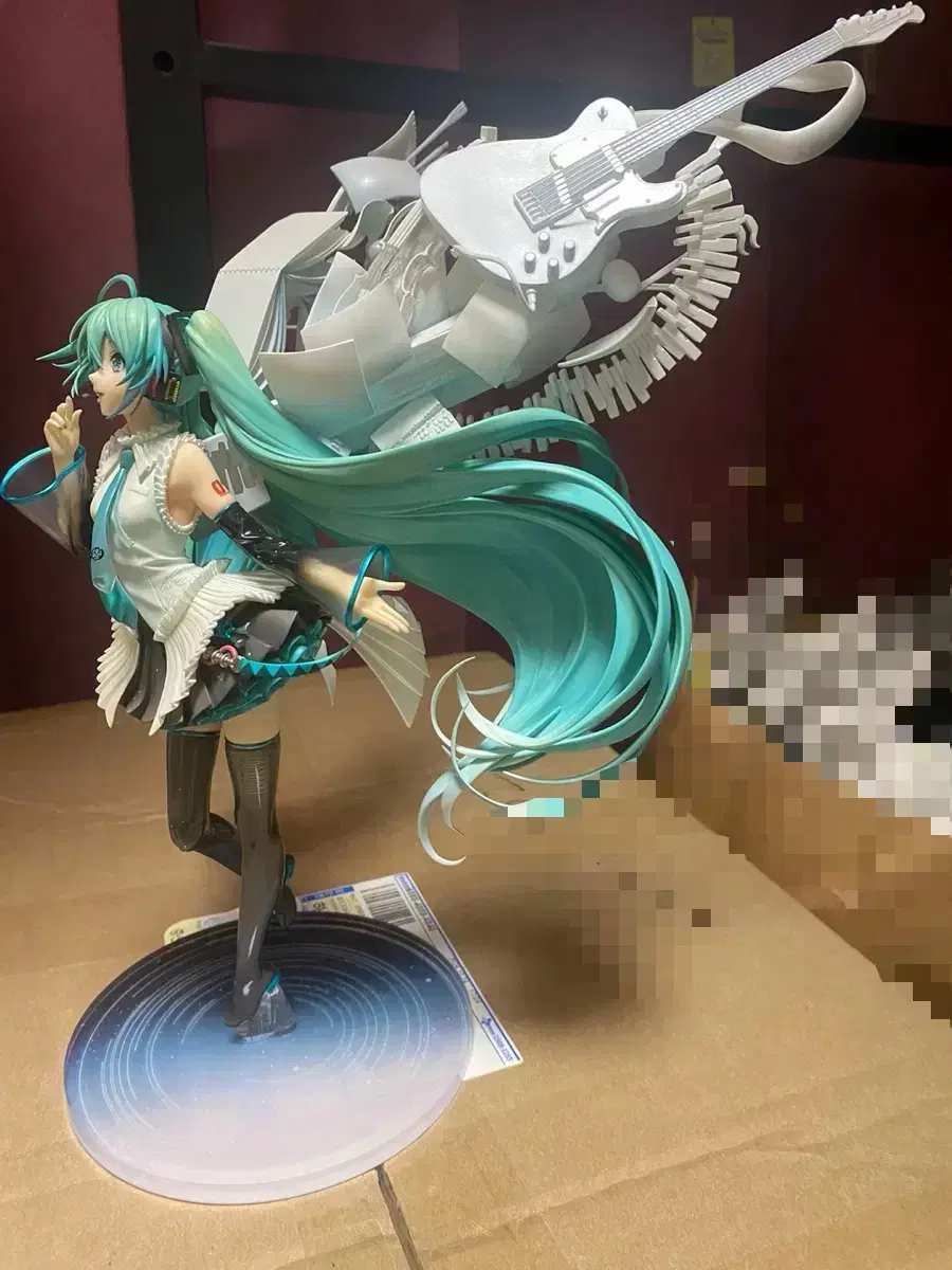 Good Smile 16th Anniversary Miku Scale Figure