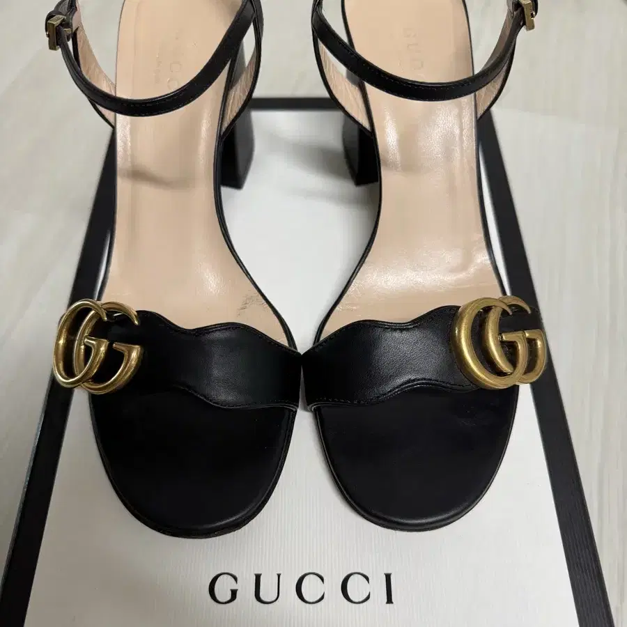 구찌 GUCCI 샌들