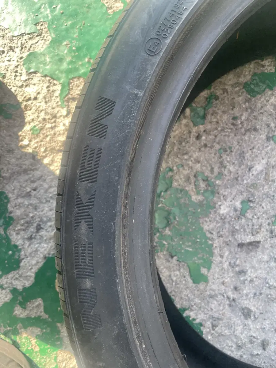 넥센 타이어 225/40R18 2개