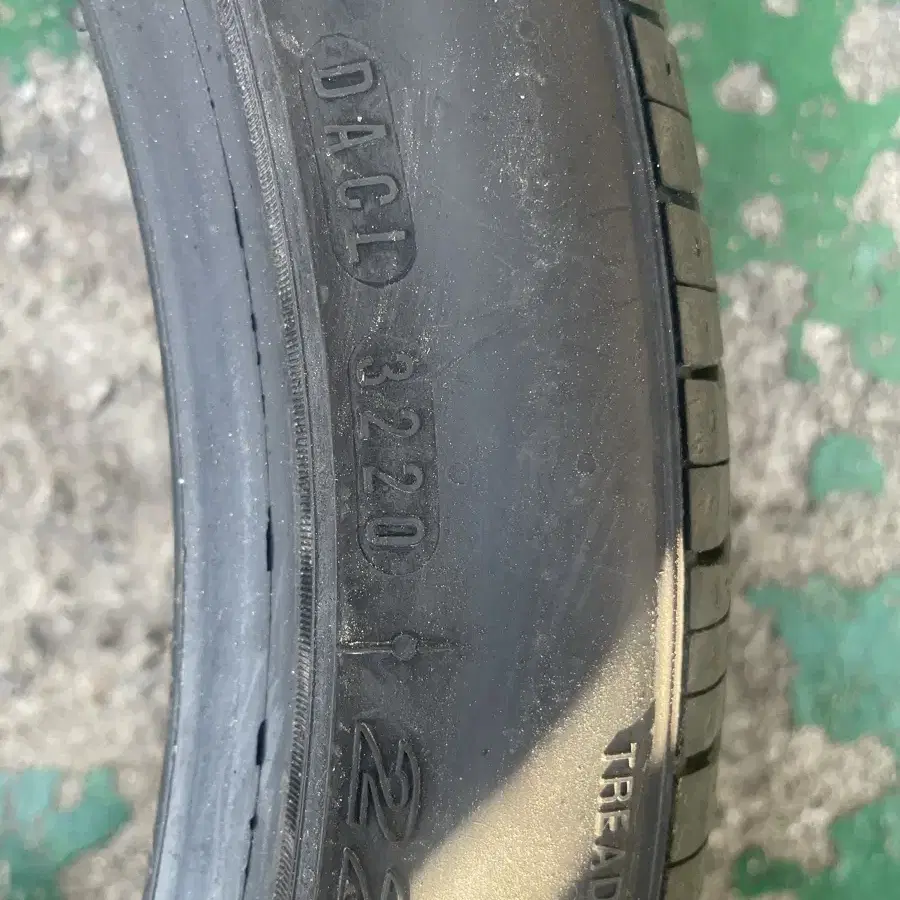 넥센 타이어 225/40R18 2개